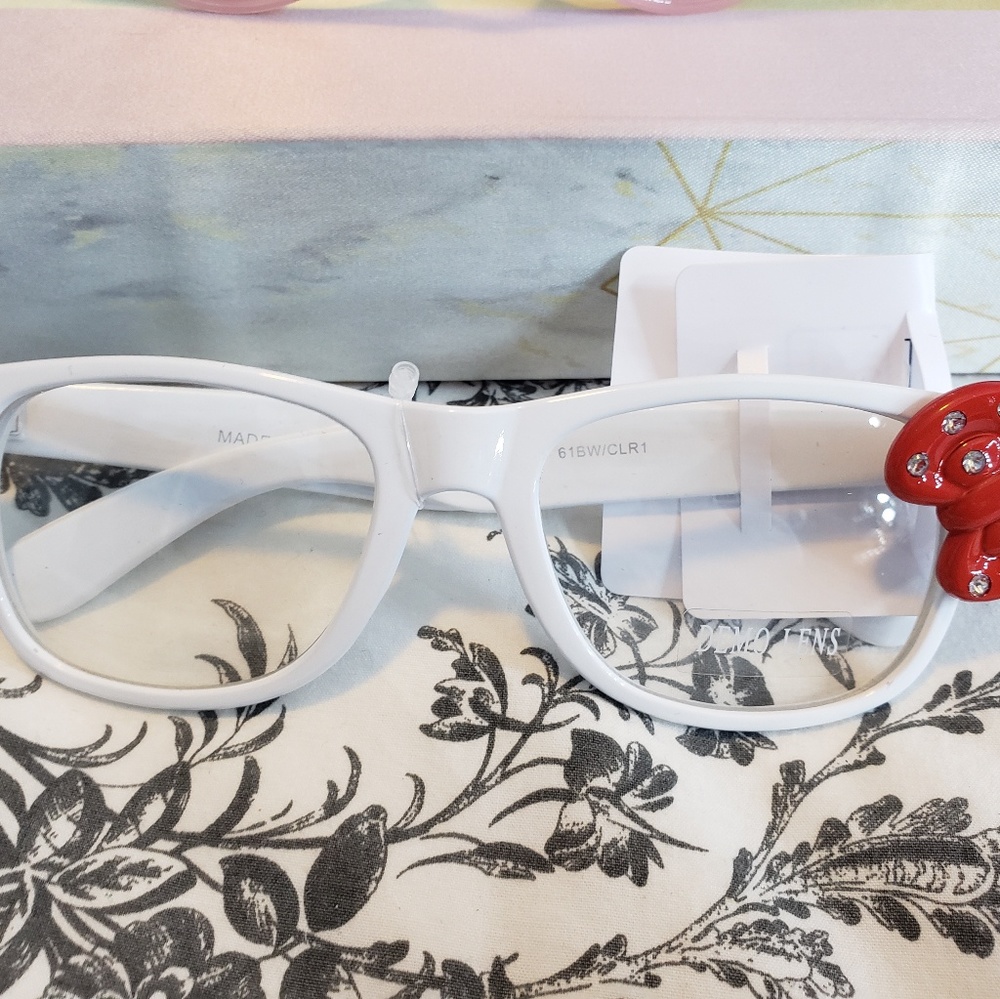 Hello Kitty Glasses